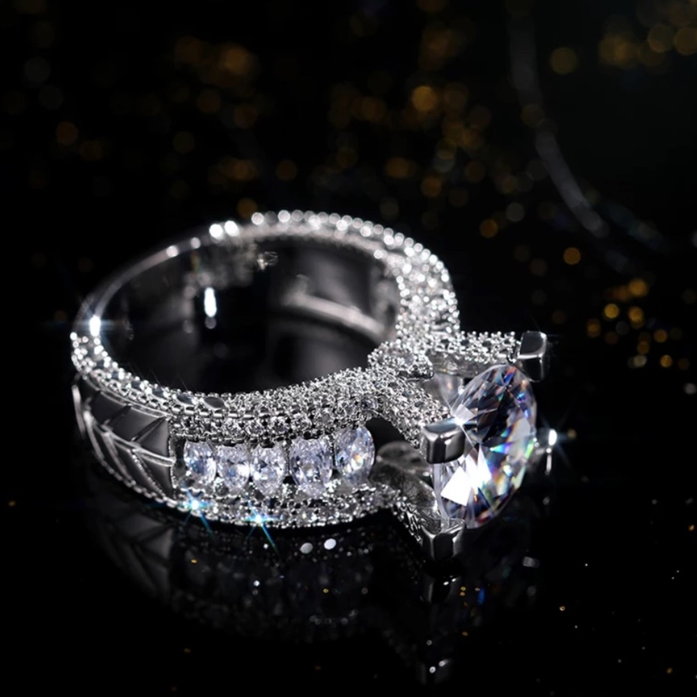 Silver Engagement Ring - Picture 2 of 8